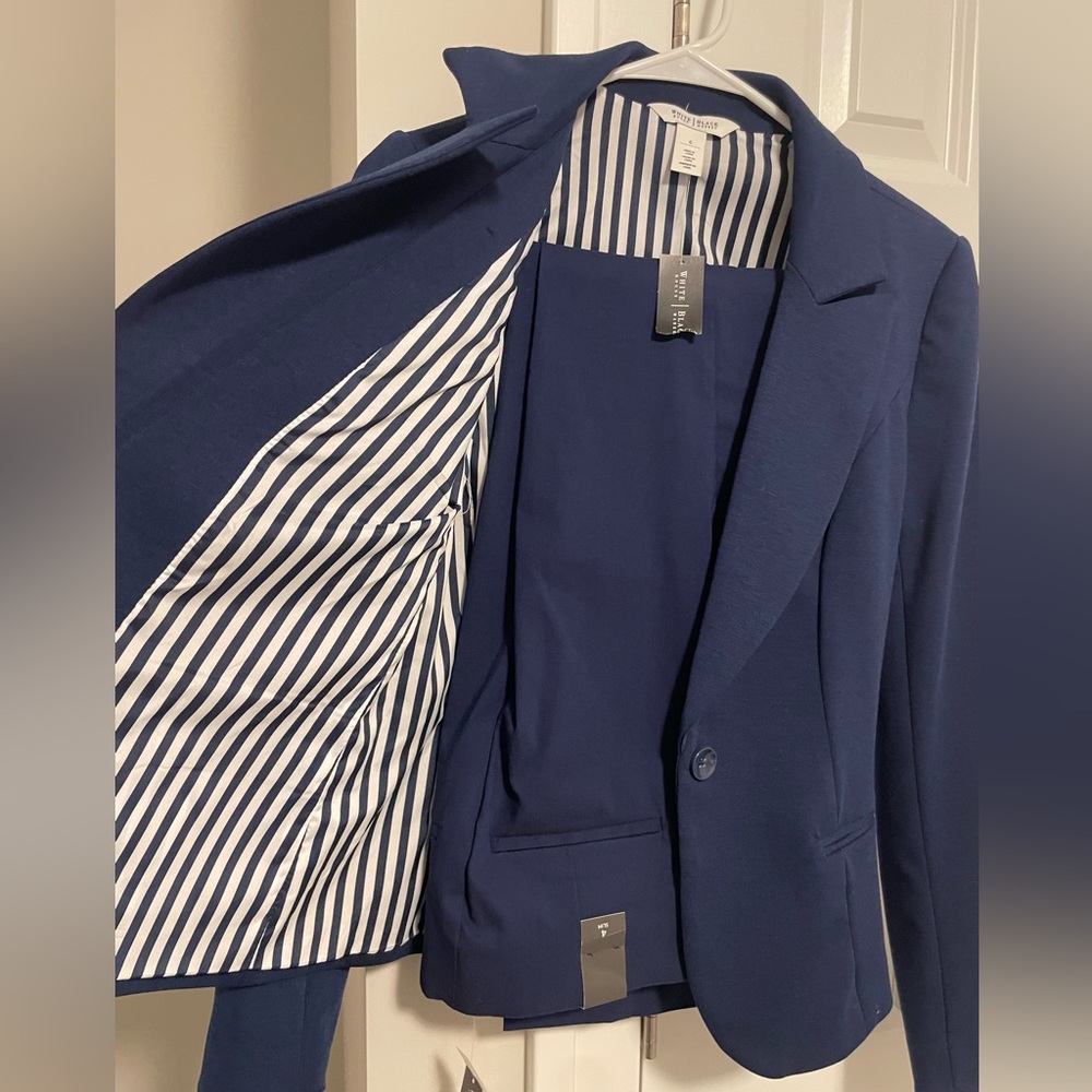 NWT WHBM blue suit jacket & pants separates set, blazer size 6 pants size 4 slim